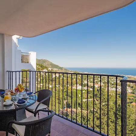 Macdonald La Ermita Apartment
