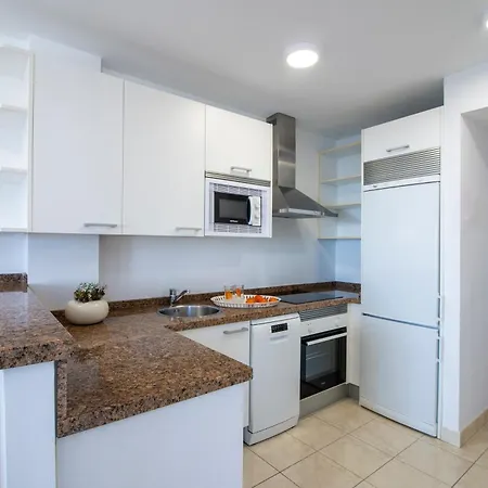 Macdonald La Ermita Apartment *