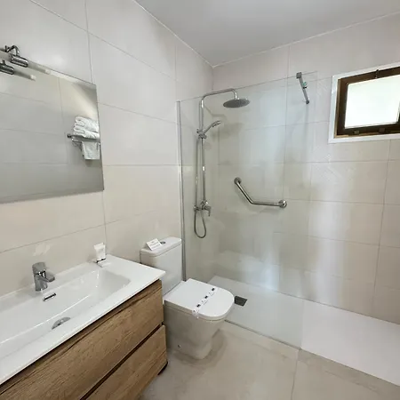 Macdonald La Ermita Apartment